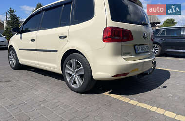 Минивэн Volkswagen Touran 2011 в 