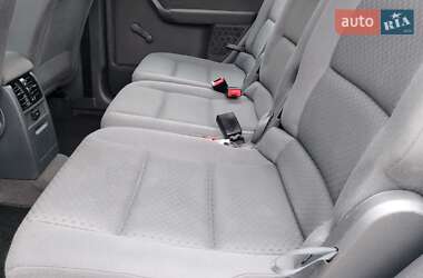 Минивэн Volkswagen Touran 2004 в 