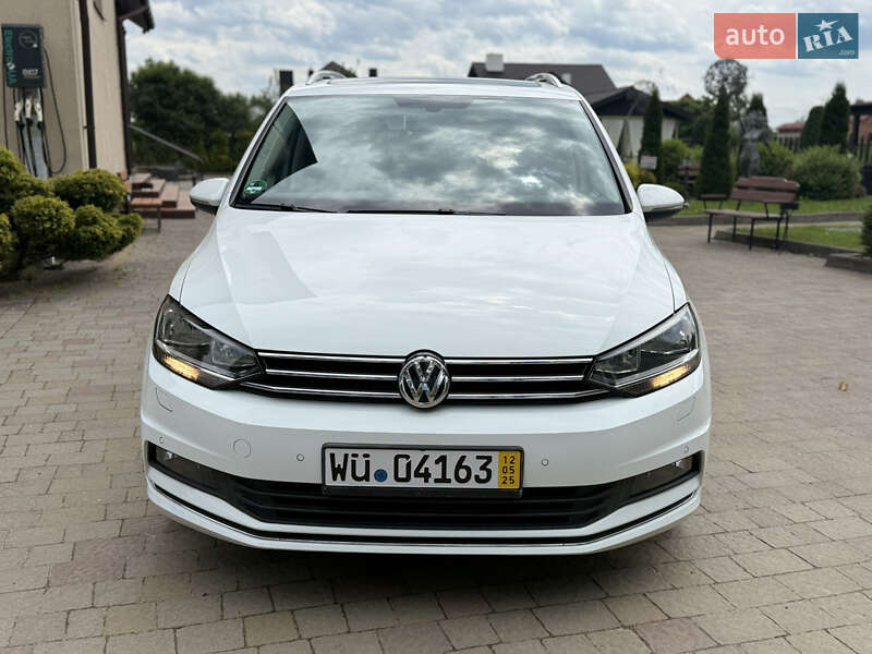 Мікровен Volkswagen Touran 2017 в Стрию