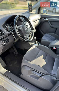 Минивэн Volkswagen Touran 2013 в 