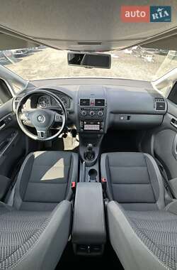 Минивэн Volkswagen Touran 2013 в 