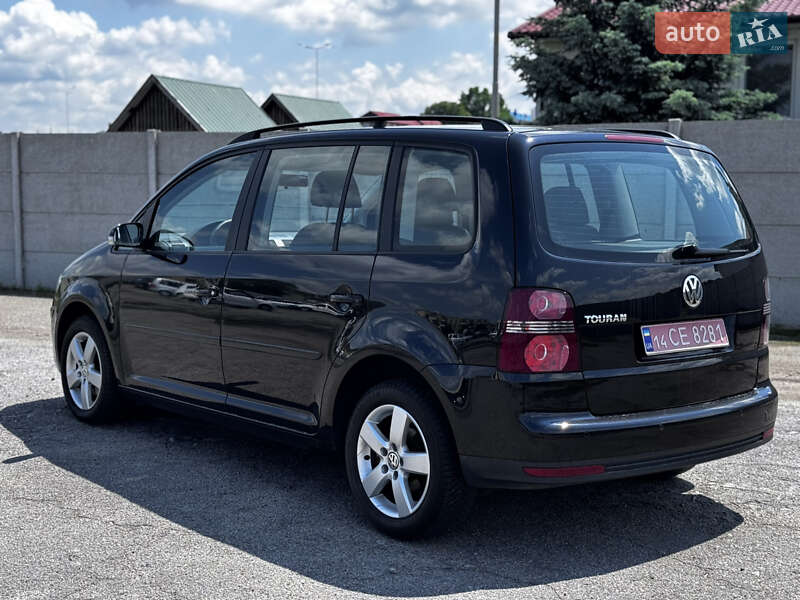 Минивэн Volkswagen Touran 2008 в Виннице