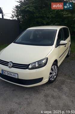 Минивэн Volkswagen Touran 2014 в Львове