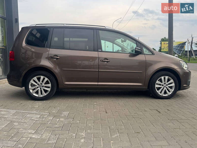 Минивэн Volkswagen Touran 2012 в Ужгороде