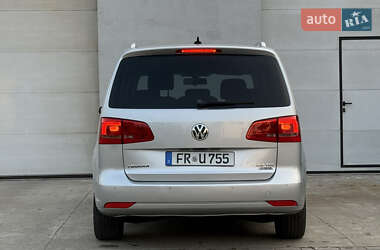Минивэн Volkswagen Touran 2015 в 