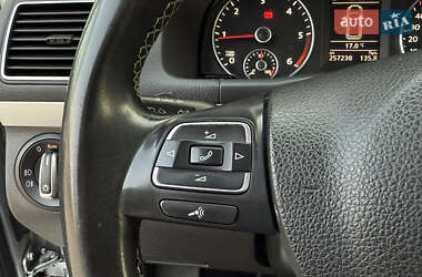 Минивэн Volkswagen Touran 2015 в 