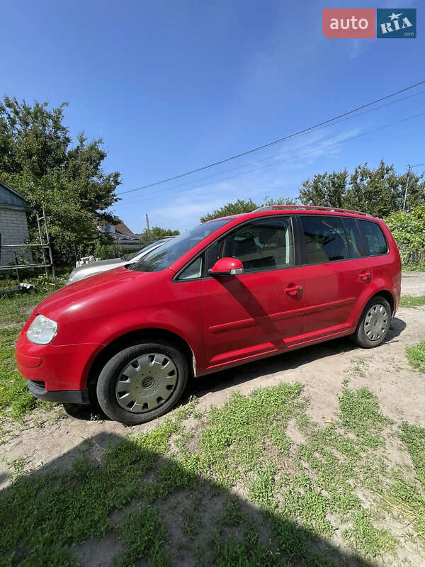 Мінівен Volkswagen Touran 2006 в Черкасах