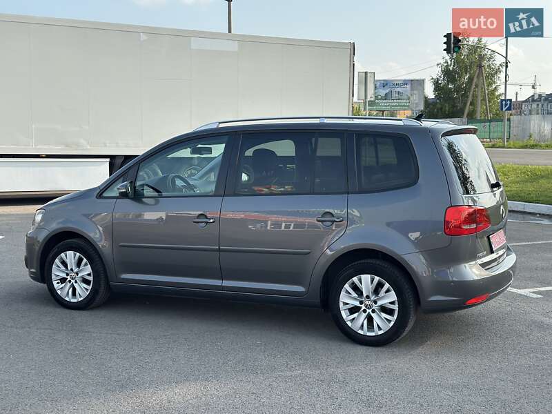 Мінівен Volkswagen Touran 2014 в Луцьку