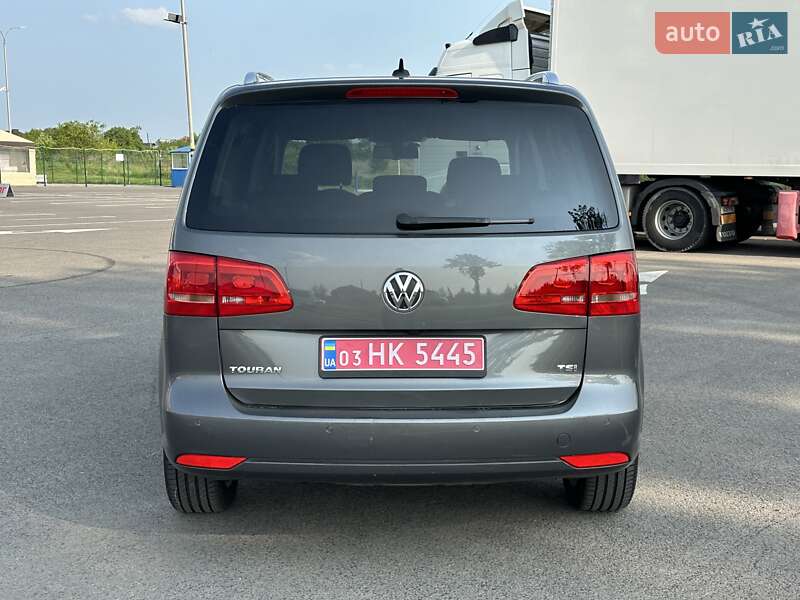 Мінівен Volkswagen Touran 2014 в Луцьку
