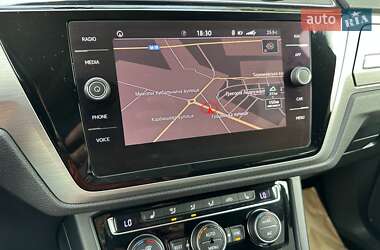 Микровэн Volkswagen Touran 2019 в 