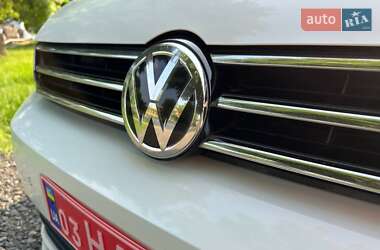 Микровэн Volkswagen Touran 2019 в 