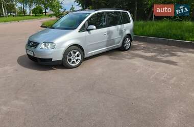 Минивэн Volkswagen Touran 2006 в 