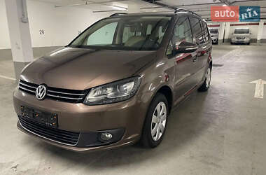 Минивэн Volkswagen Touran 2012 в Виноградове