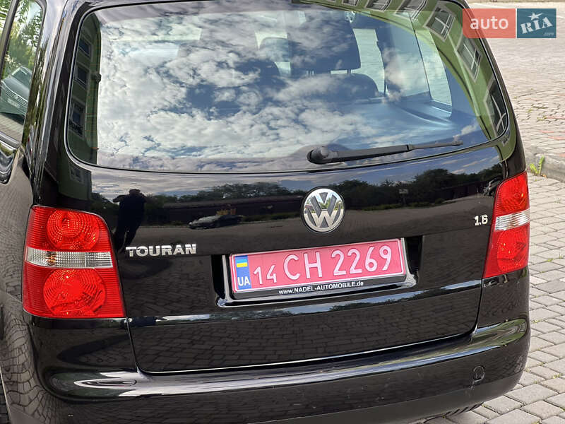 Мінівен Volkswagen Touran 2006 в Івано-Франківську