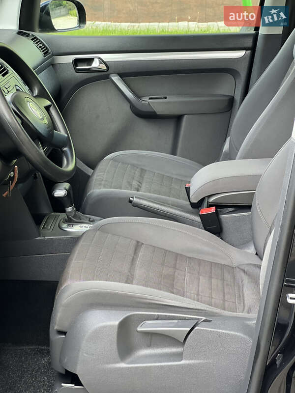 Мінівен Volkswagen Touran 2006 в Івано-Франківську