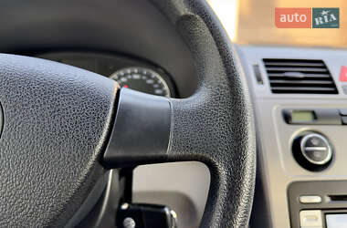 Мінівен Volkswagen Touran 2008 в 