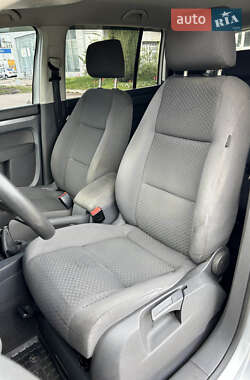 Мінівен Volkswagen Touran 2005 в 