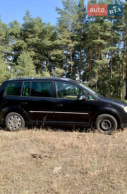 Минивэн Volkswagen Touran 2003 в 
