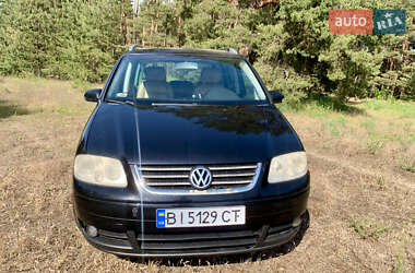 Минивэн Volkswagen Touran 2003 в 