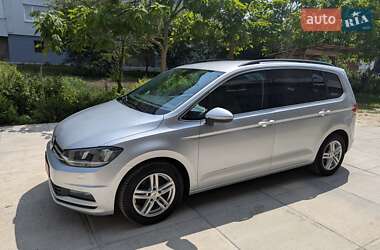Микровэн Volkswagen Touran 2019 в Дубно