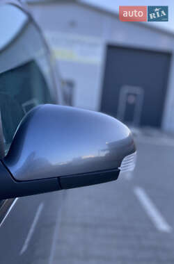 Минивэн Volkswagen Touran 2006 в 
