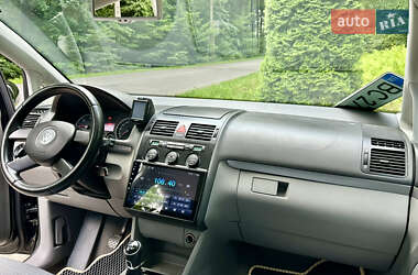 Минивэн Volkswagen Touran 2004 в 