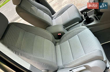 Минивэн Volkswagen Touran 2004 в 