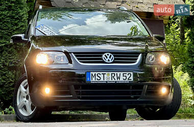 Минивэн Volkswagen Touran 2004 в 