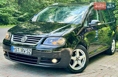 Минивэн Volkswagen Touran 2004 в 