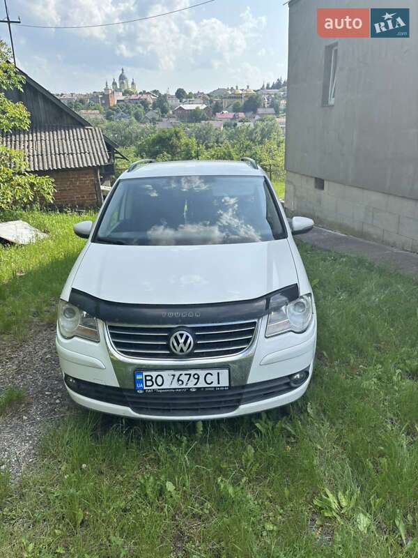 Volkswagen Touran 2010