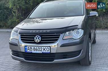 Мінівен Volkswagen Touran 2008 в 