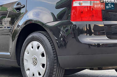 Минивэн Volkswagen Touran 2005 в 