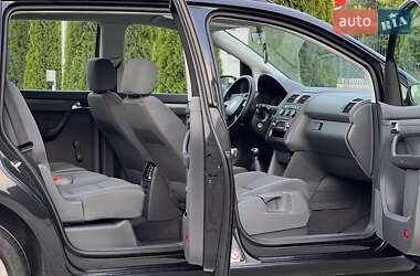 Минивэн Volkswagen Touran 2005 в 