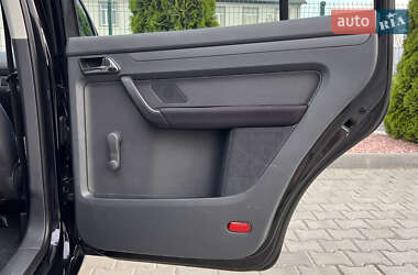 Минивэн Volkswagen Touran 2005 в 