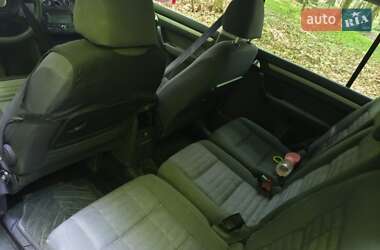 Мінівен Volkswagen Touran 2006 в 