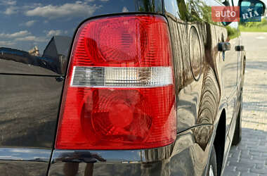 Минивэн Volkswagen Touran 2005 в 