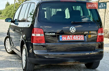 Минивэн Volkswagen Touran 2005 в 