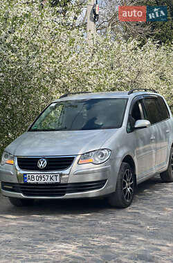 Мінівен Volkswagen Touran 2008 в Бару