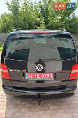 Минивэн Volkswagen Touran 2006 в 