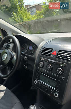 Минивэн Volkswagen Touran 2006 в 