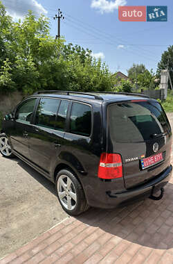 Минивэн Volkswagen Touran 2006 в 