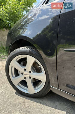 Минивэн Volkswagen Touran 2006 в 