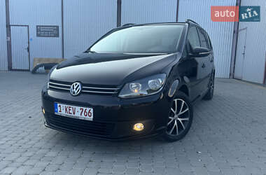 Минивэн Volkswagen Touran 2014 в 