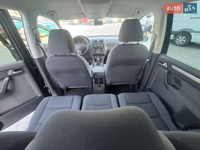 Минивэн Volkswagen Touran 2014 в Коломые