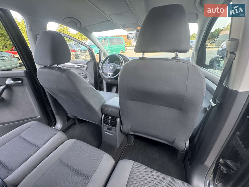 Минивэн Volkswagen Touran 2014 в Коломые