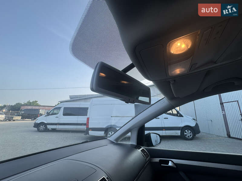 Минивэн Volkswagen Touran 2014 в Коломые