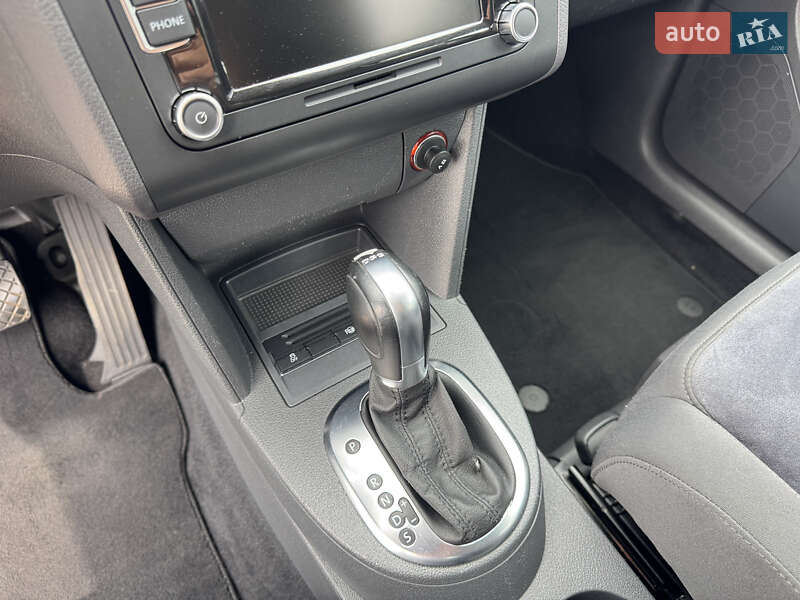 Минивэн Volkswagen Touran 2011 в Белой Церкви