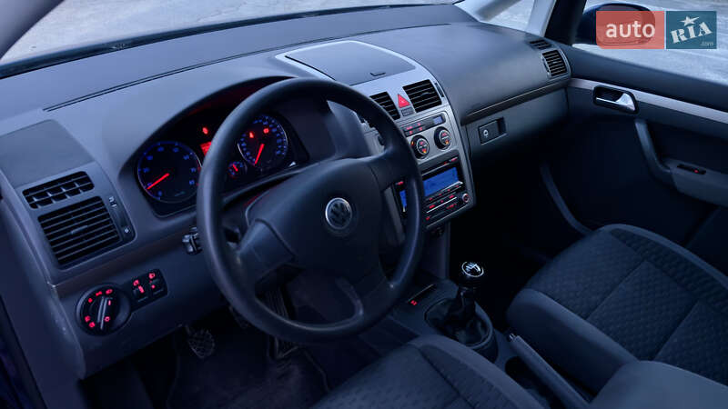 Минивэн Volkswagen Touran 2008 в Шепетовке