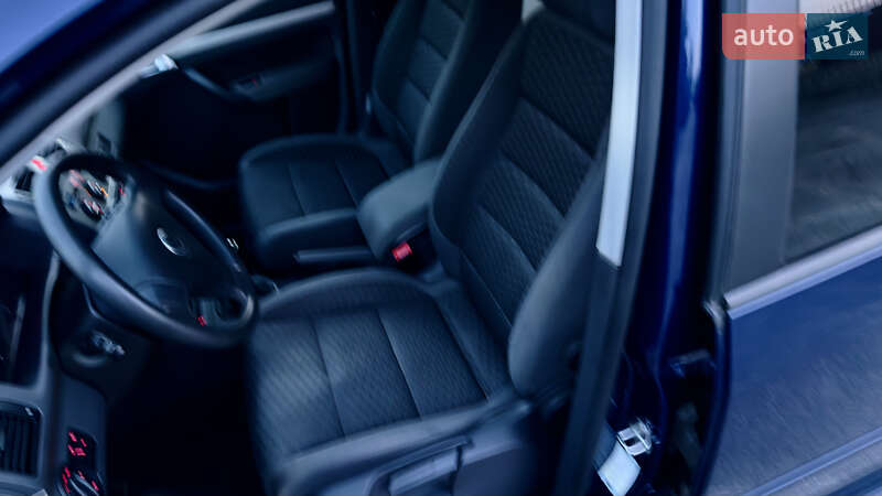 Минивэн Volkswagen Touran 2008 в Шепетовке