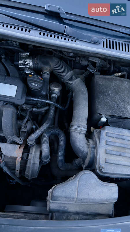 Минивэн Volkswagen Touran 2008 в Шепетовке